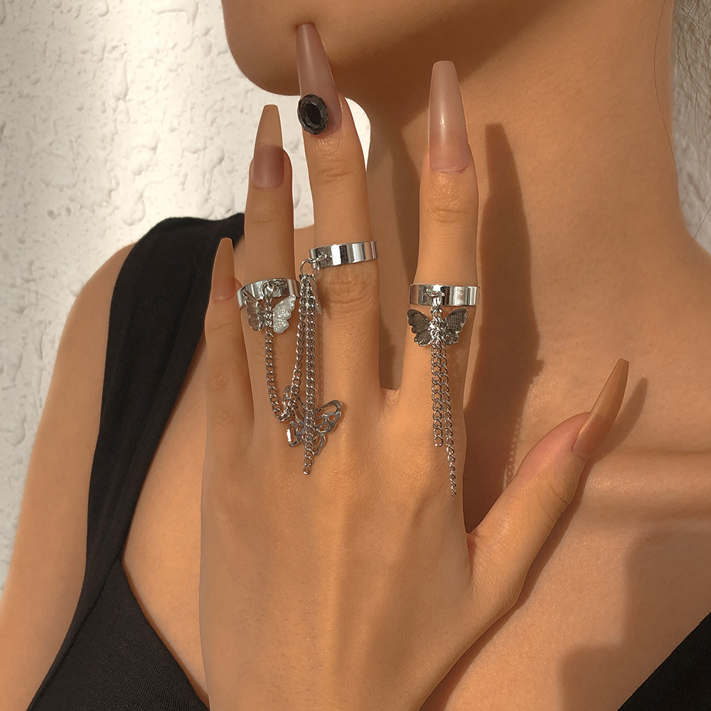 European And American Creative Chain Tassel Butterfly Ring Punk Hip Hop Jewelry display picture 2