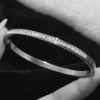 Серебристый (S004)