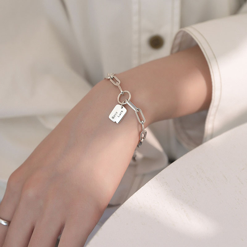 Bracelet Carré Porte-bonheur En Argent Sterling 925 De Style Simple Rétro display picture 11