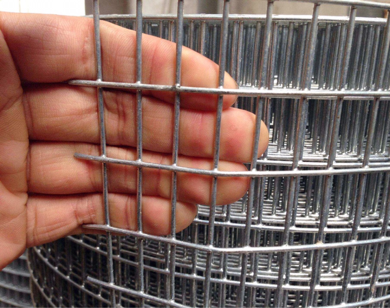 现货批发电焊网 内外墙抹灰网 房屋装修钢丝网