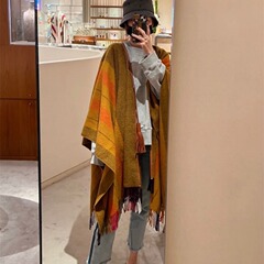 秋冬の新型hカシミヤのマントのマフラーの大きいショールのウールの格子縞のフリンジの女性のコートの高級感は厚くて暖かいです。