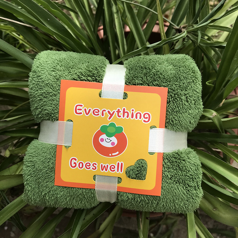 다크 그린-토마토