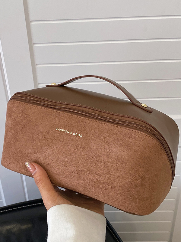 インスタ映えする携帯用化粧品・下着収納バッグ、ふわふわポータブルトラベルメイクアップバッグ、メイクブラシ用ふわふわメイクアップバッグ|undefined