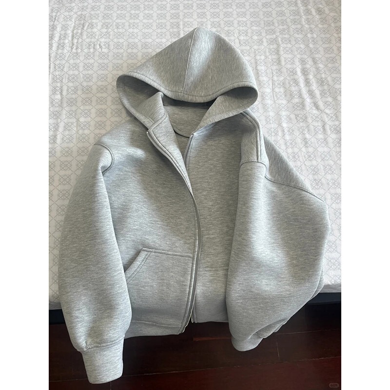 Heavyweight American-Style Structured Gray Sweatshirt for Men, Spring and Autumn Oversized Short Wide Boxy Hooded Jacket with a Relaxed Fit Heavyweight American-Style Structured Gray Sweatshirt for Men, Spring and Autumn Oversized Short Wide Boxy Hooded Jacket with a Relaxed Fit
