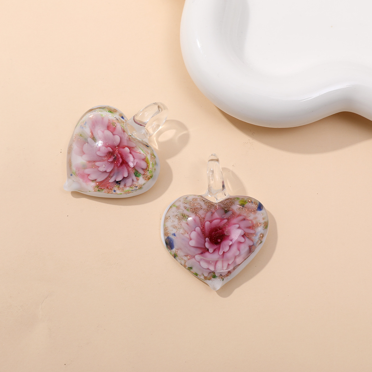 16g Weight Pendant Jewelry Making Type 36*47mm Jewelry Making Size DIY Jewelry Accessories Classification 1 Piece Quantity glass Material Heart Shape, Flower Pattern Simple Style Style 1 Piece 36*47mm Glass Heart Shape Flower Pendant 17
