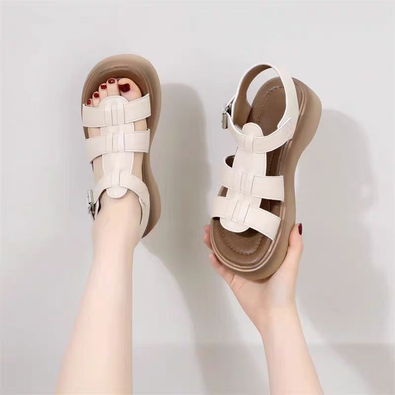 Sandalias para niñas nuevo estilo 2025 verano zapatos de playa abiertos de suela blanda para niños zapatos de princesa para niñas sandalias romanas casuales image 6