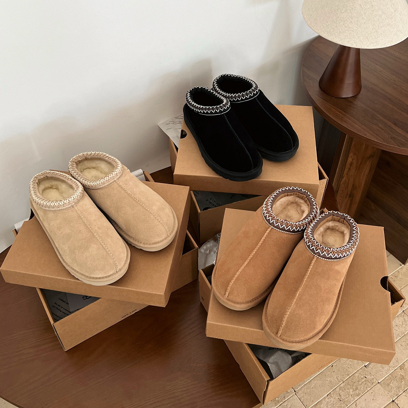 Factory stock, real product photos, cross-border live streaming, autumn/winter snow boots, flat-soled, woven lace-up shoes, Tasman leather, fleece-lined