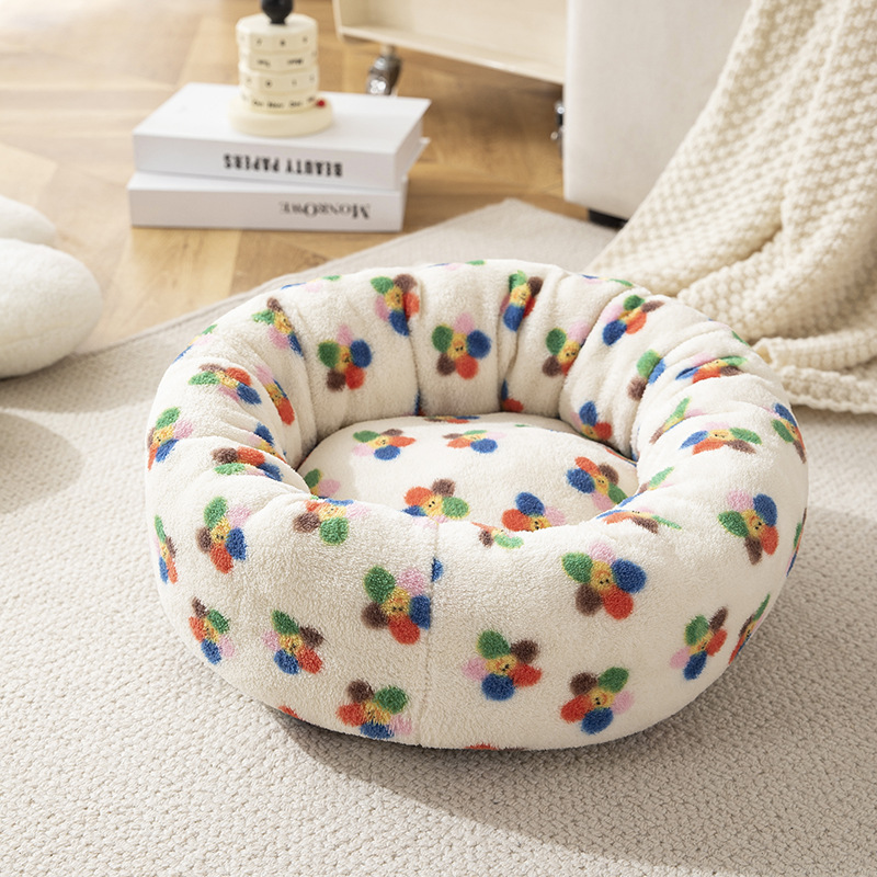 Nido de gatos de cuatro estaciones general invierno caliente semicerrado pequeño perro de gato cojín de mascotas cojín de gato artículos de cama