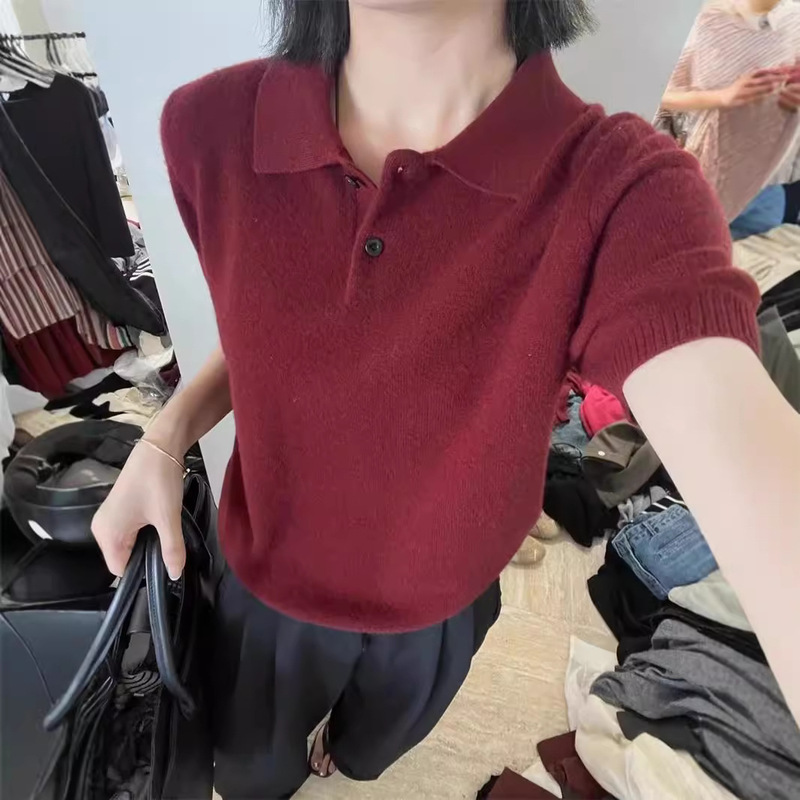 Miu is so beautiful, isn't it? 100 pure wool polo half sleeve sweater lapel short sleeve bottoming shirt Miu is so beautiful, isn't it? 100 pure wool polo half sleeve sweater lapel short sleeve bottoming shirt