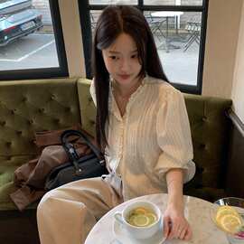 韩国chic春季复古气质单排扣木耳边系带领竖条纹泡泡袖衬衫女上衣