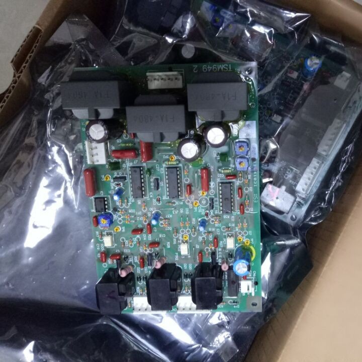 松下焊机YD-630SS触发线路板TSM9497松下原装控制线路板
