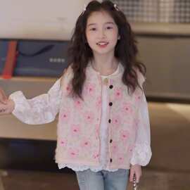 女童春装2026新款洋气儿童时髦蕾丝打底衫花朵坎肩马甲汉服二件套