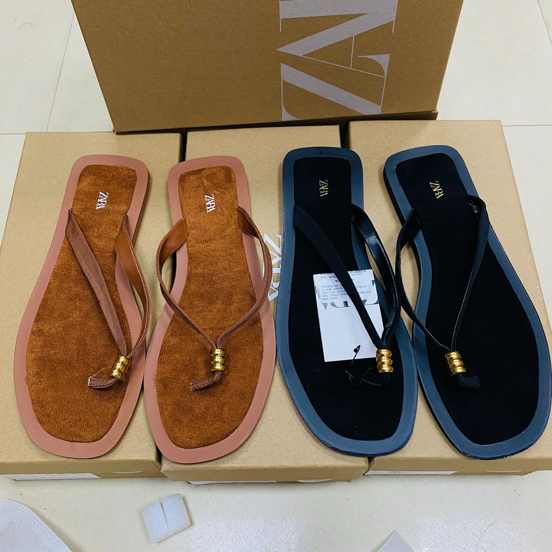 ZA2024夏季新品女鞋黑色装饰品镶饰夹脚平底凉鞋外穿沙滩人字拖