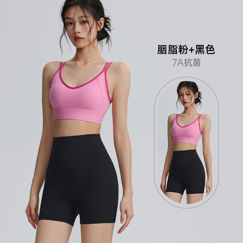루즈 파우더 + 블랙