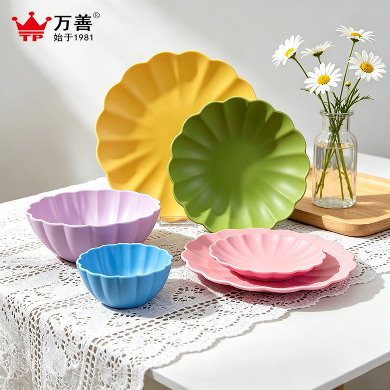 Customized melamine lace dinner plates, macaron-colored dessert bowls, home-use fruit salad plates and bowl sets for export Customized melamine lace dinner plates, macaron-colored dessert bowls, home-use fruit salad plates and bowl sets for export