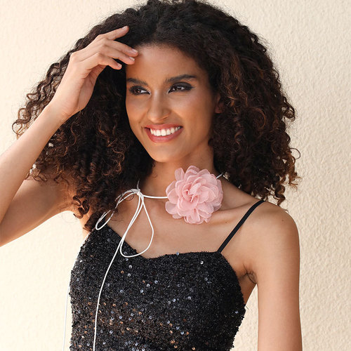 French elegant three-dimensional camellia necklace for women ins handmade fabric flowers pure desire sexy necklace cross-border wholesale