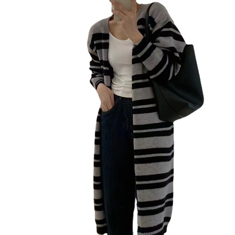 24 invierno Puyuan coreano suéter largo a rayas sueltas abrigo de mujer otoño invierno nuevo retro
