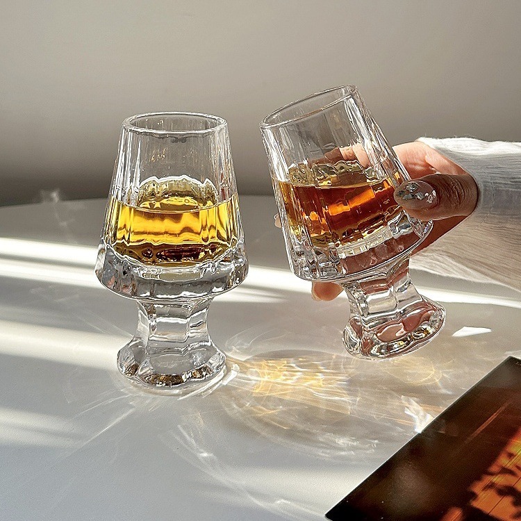 Taza de fragancia de whisky de alta calidad ins rayado engrosada cristal copa de vino extranjero taza de degustación de vino tinto del hogar