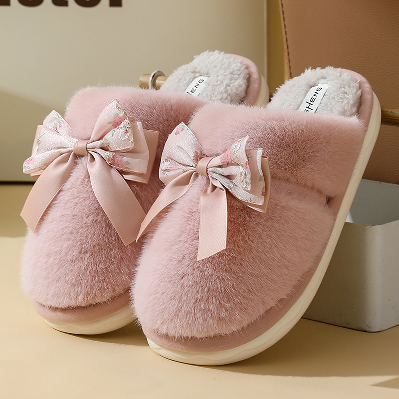 thumbnail image 1 of Zapatillas de algodón de felpa para el hogar de otoño e invierno, felpa con lazo de estilo nacional, fondo cómodo y suave, zapatillas cálidas de confinamiento para parejas, hombres y mujeres, 1 of 5