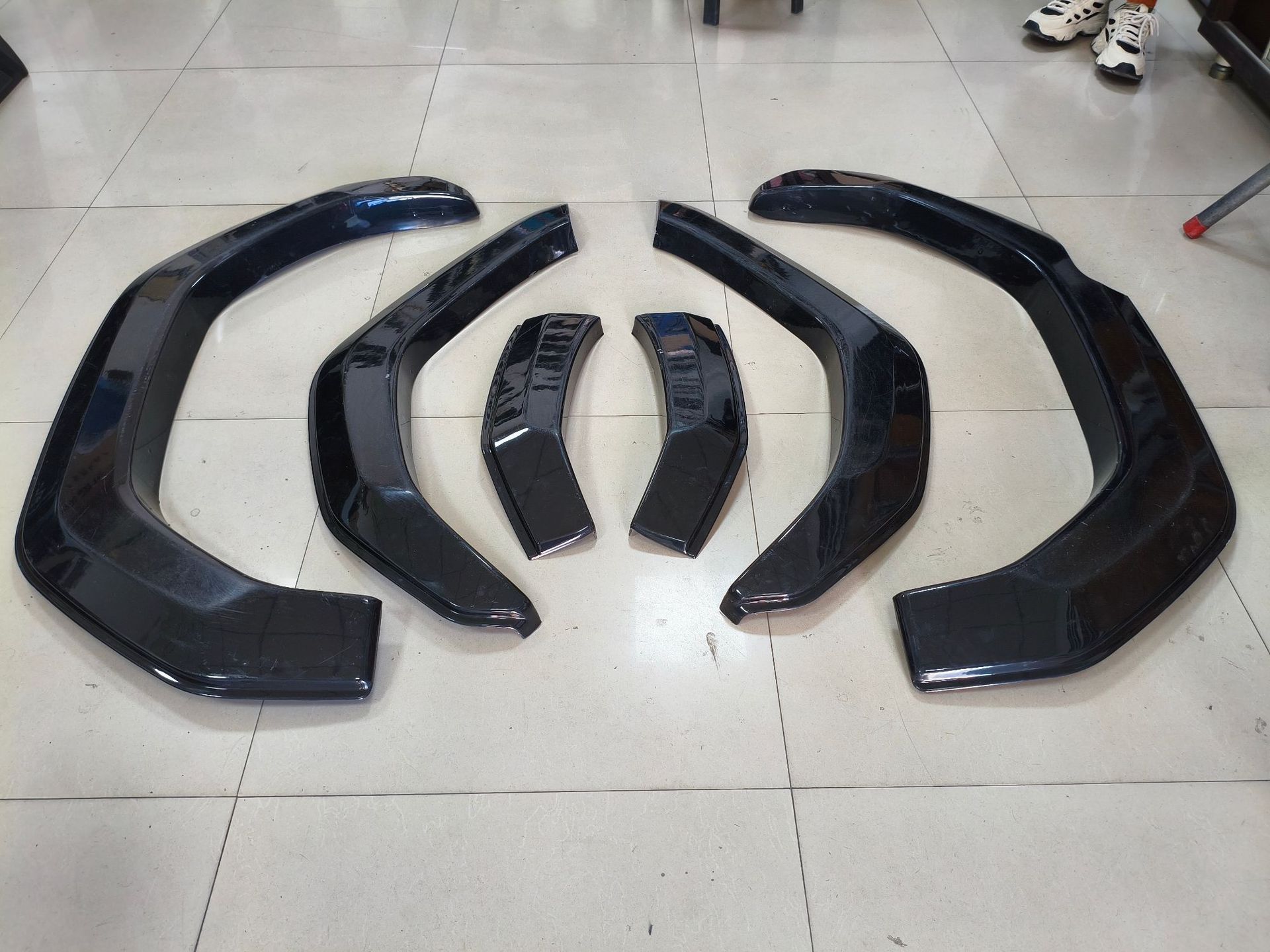 Hilux Travo Wheel Arches New Model 2026 Hilux 4-Door Travo Original Car Model Wheel Arches Special for the Car Black