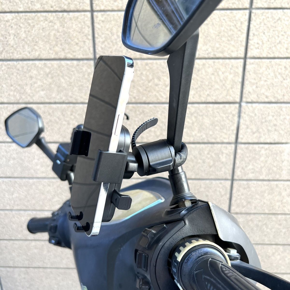 Electric Vehicle Diamond-Shaped Rod Rearview Mirror Mobile Phone Holder Riding Navigation Motorcycle Scooter Rearview Mirror Thin Rod Special