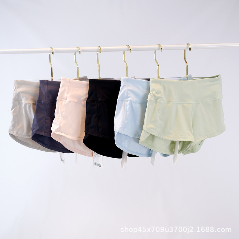 Yoga Shorts Women's Ice Silk Cool 2.5 Inch Sports Shorts Youth Age-reducing Loose Cycling Sports Loose Short