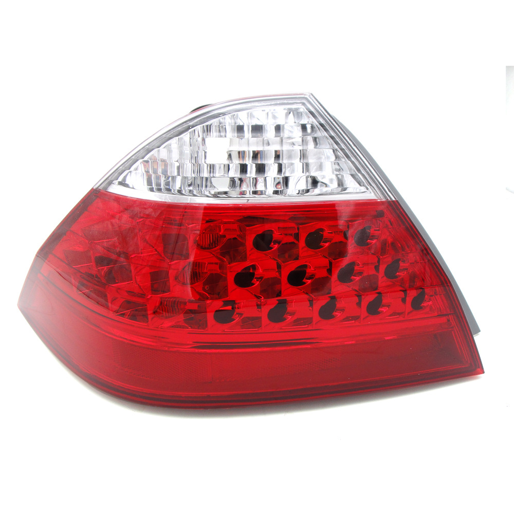 Suitable for 2006-2007 Model 7.5Th Generation Accord Sedan Rear Tail Light Semi-Assembly Brake Light Turn Signal Light