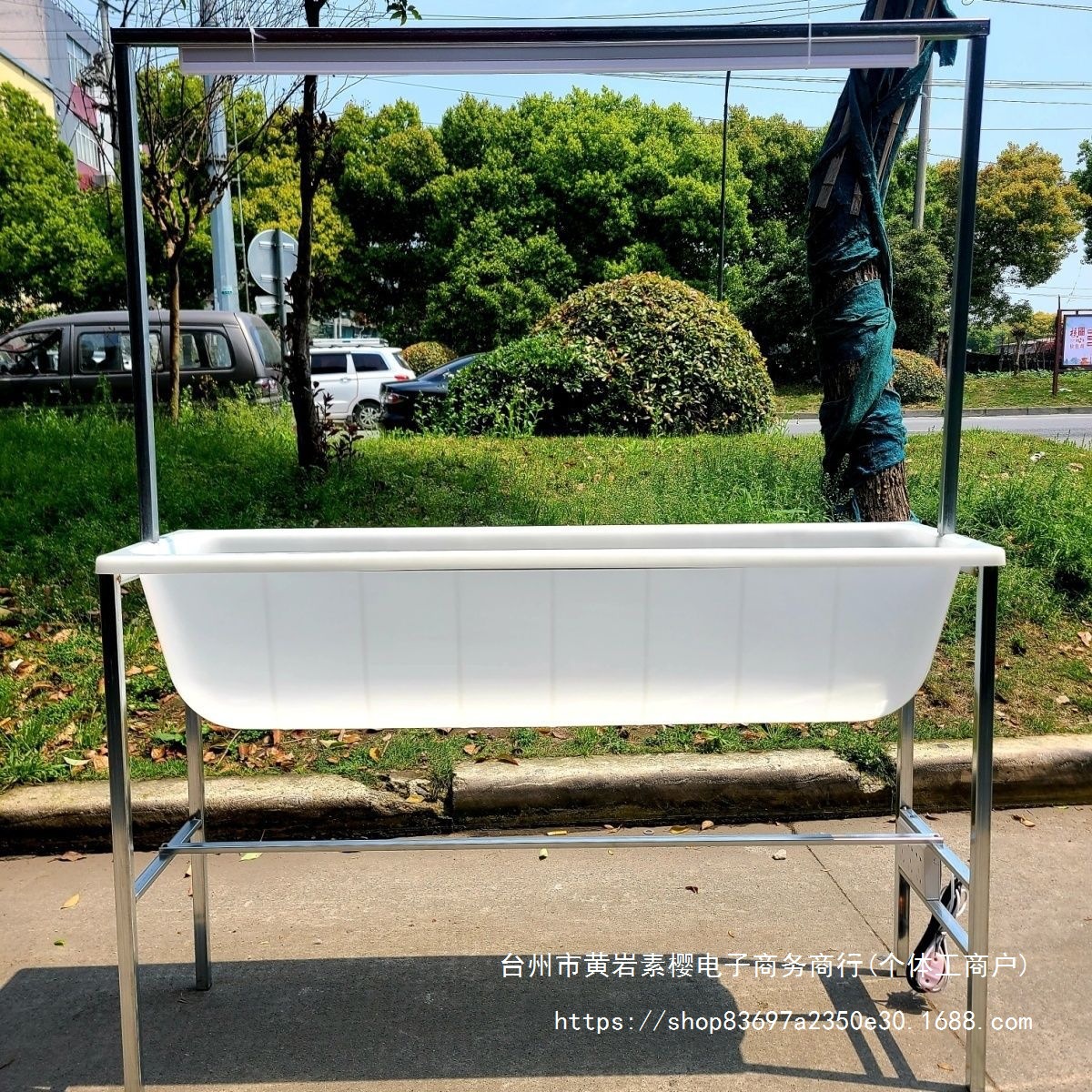 缝纫机衣车斗带灯塑料布材质衣车斗承重性极强固定性好独立可移动