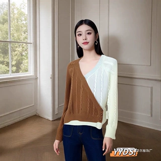 韩版收腰黑白撞色设计感别致交叉V领针织衫毛衣潮上衣女秋冬加厚