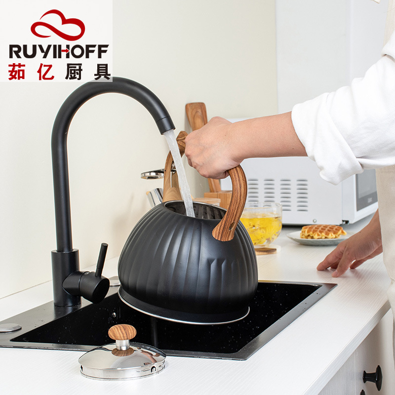 Amazon 2021 nuevo patrón de calabaza hervidor de silbato 3.5L transfronterizo de distribución de utensilios de cocina hervidor de sonido de gran capacidad