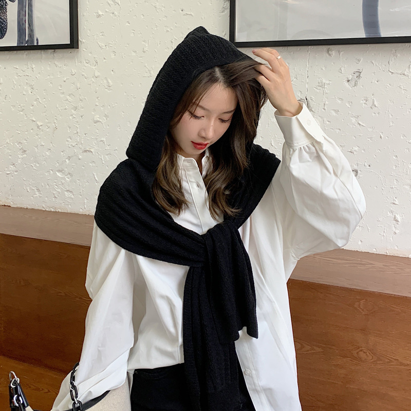 Estilo coreano nuevo chal de punto de las mujeres Otoño e Invierno bufanda de lana sombrero de una sola pieza ropa exterior color sólido mantón del Cabo en stock