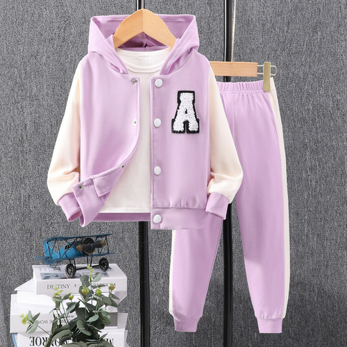 A colorful A-line long-sleeved hooded set for young children in autumn