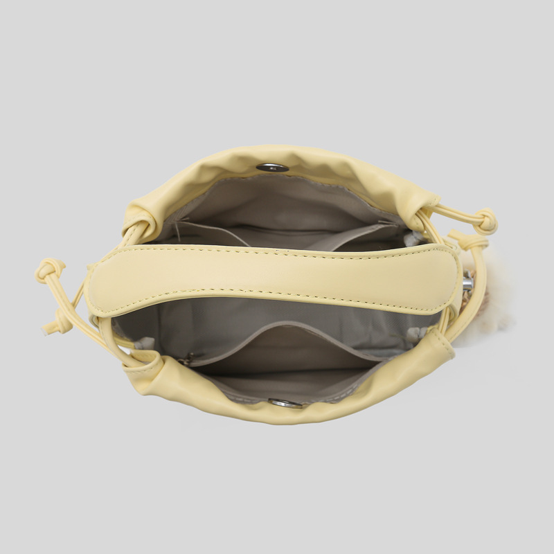 Drop-shipping Soft Leather Cloud Pleated Crossbody Women's High-end Bag, Ladies' 2025 New Handbag_voghion.com