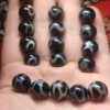 Taiwan penetrates round agate beads/tiger teeth patterns/expensive words at a glance