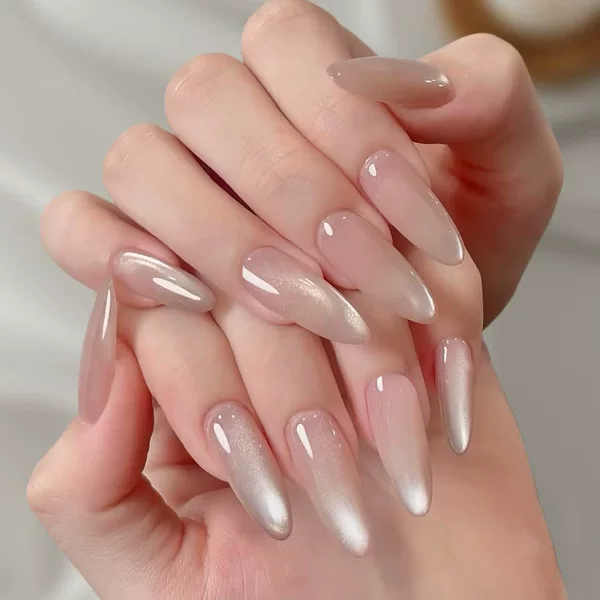 Gentle temperament streamer light coffee cat's eye fashion all-match white fake nail patch removable nail 30 pieces