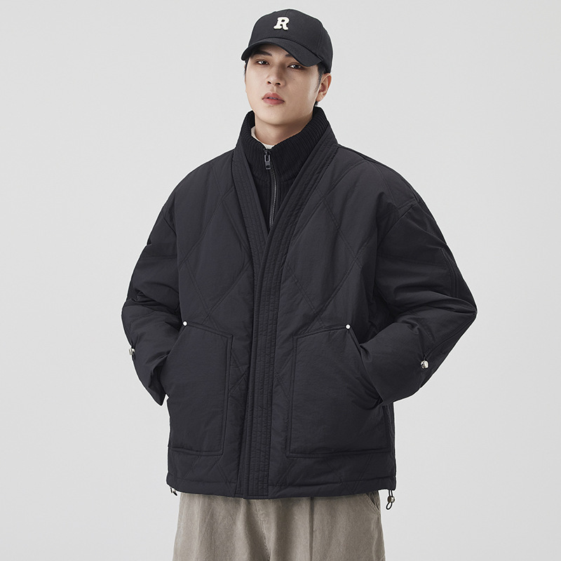 Nueva chaqueta de plumón de pato estándar nacional para hombres invierno 2025 nuevo tipo de hombre caliente y grueso falso de dos piezas de chaqueta de marca de moda de algodón grande