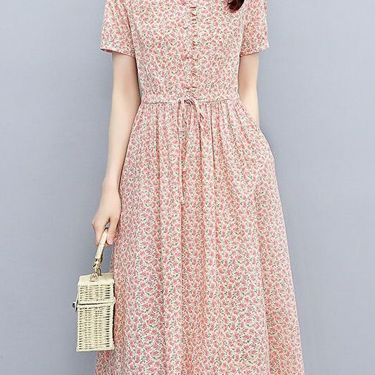 Age-Reducing Casual New European and American Floral Dress with Waist-Cinching Design, Summer 2026 Stylish Women's Dress with Collar, Mid-Length Age-Reducing Casual New European and American Floral Dress with Waist-Cinching Design, Summer 2026 Stylish Women's Dress with Collar, Mid-Length
