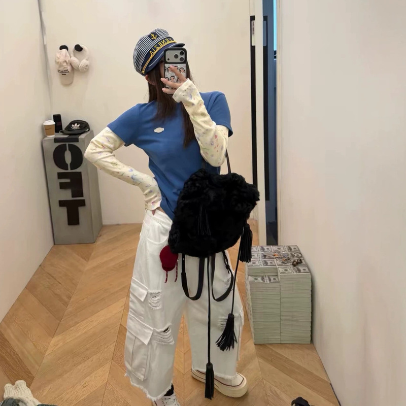 Xu Mengjie's same style MU* Korean designer brand Korean-style fake two-piece patchwork small logo long-sleeve T-shirt for women Xu Mengjie's same style MU* Korean designer brand Korean-style fake two-piece patchwork small logo long-sleeve T-shirt for women