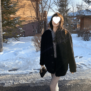 New Stylish Faux Shearling Mid-Length Coat for Autumn and Winter, Thickened Loose Fur Coat for Women, Fashionable and Slimming