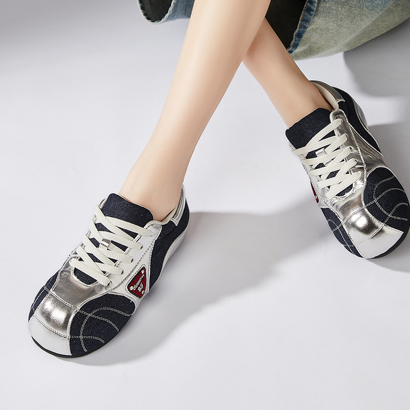 2025年新作プラチナインナー高さトレーニングシューズ、女性用、ファッショナブルで多用途、レースアップカジュアルスポーツ、醜くてかわいい大きなつま先の女性用シューズ|undefined