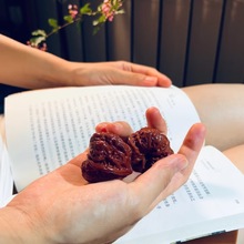 ���������ֱP��Ѽ������Ͻ�ʯ�O���@�����ǹ�ñ�ת{��