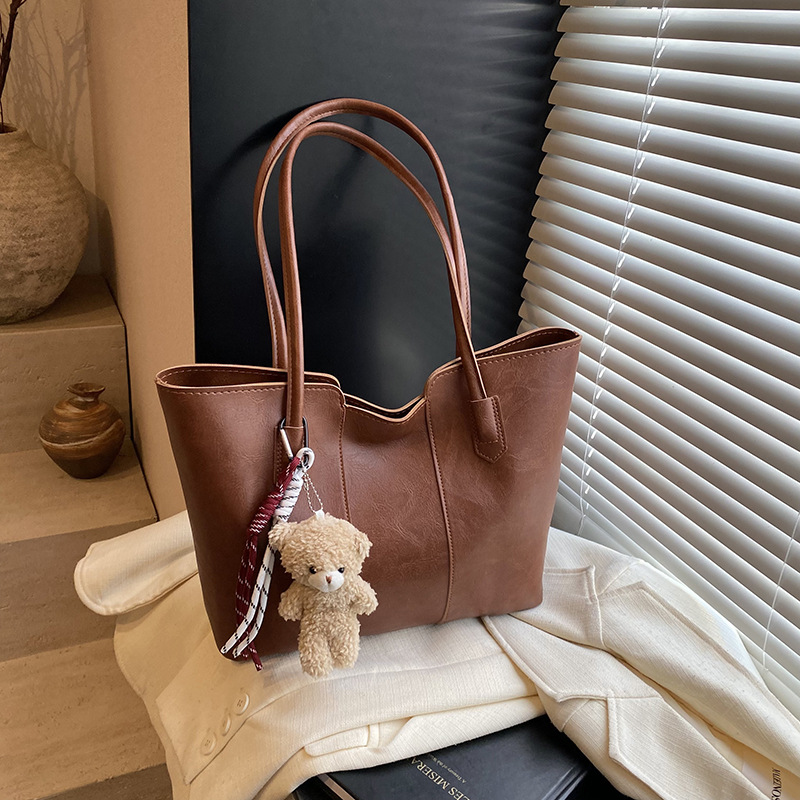 Bolso de trabajo de alto nivel, invierno 2024 nuevo estilo versátil bolso de hombro bajo la axila, bolso popular de este año