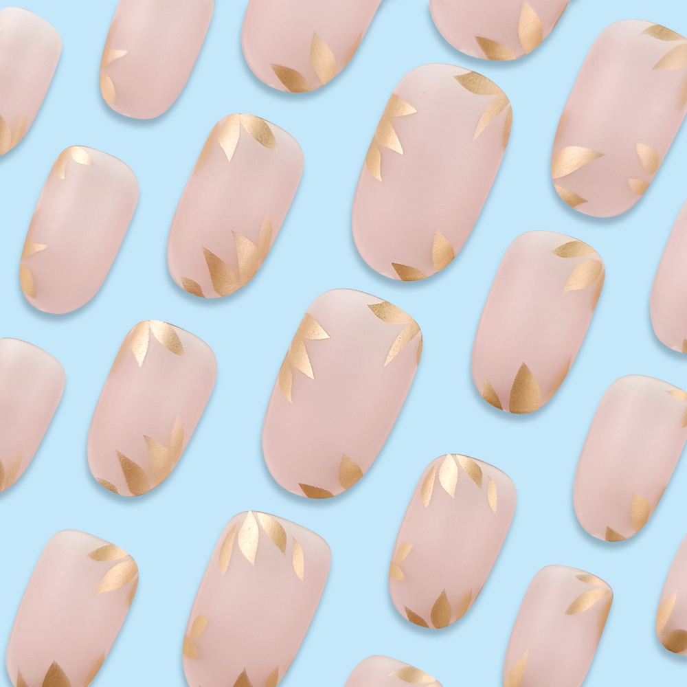 Comercio exterior esmerilado oro hoja de arce desgaste uñas europeas y americanas 24 piezas de uñas falsas uñas al por mayor