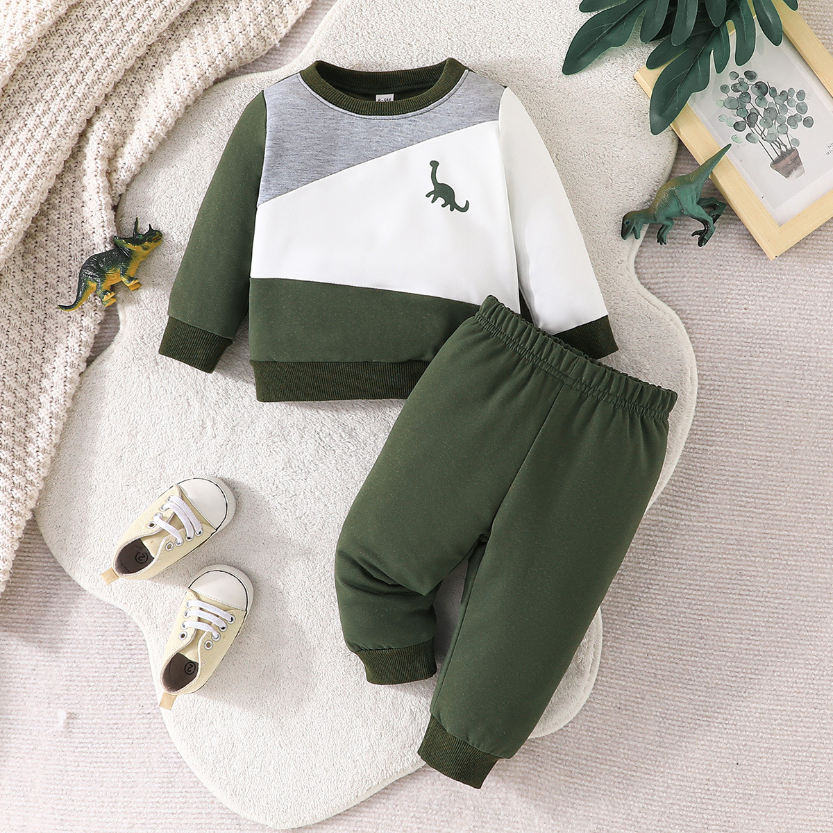Baby Boy Dinosaur Patchwork Sweatshirt And Trousers Set Autumn_voghion.com