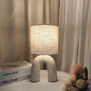 Creative U-Shaped Irregular Ceramic Table Lamp Antique Art Home Decoration Bedside Lamp Living Room Bedroom Decorative Lighting