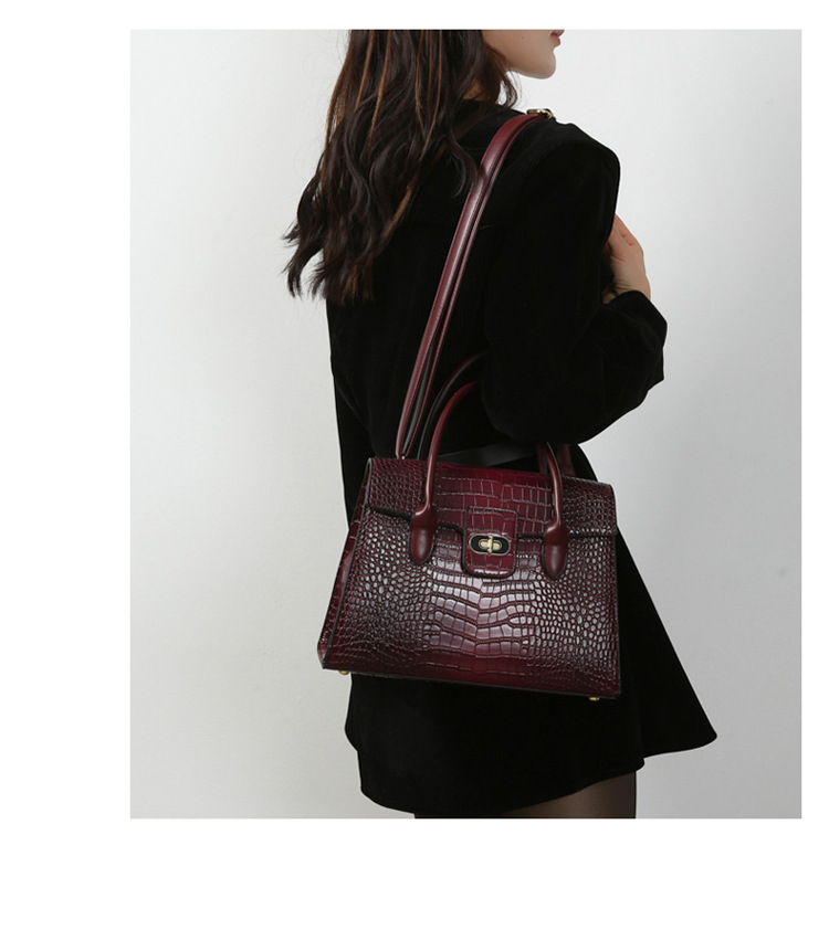 1325g Weight Polyester Lining Material Sewing Thread Fashion Element Zipper Closure Type Double Handle , Sling Strap Strap Type Crossbody Bag Bags Type Casual, Business, Daily Occasion Pu Leather Material Crocodile Pattern All Seasons Season Women's Gender Elegant Style Square Shape Women's Pu Leather Crocodile Elegant Sewing Thread Square Zipper Crossbody Bag 19