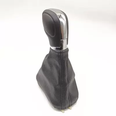 Handle Cover, Automatic Gear Handle – Sürətlər qutusu və əl tormozu başlıqları - volkswagen-tiguan12-17-years-black-leather-gear-lever-cover-gear-head