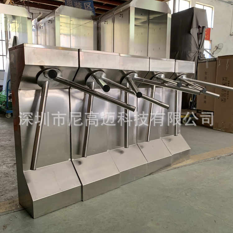 尼高迈手动三衮杆闸公园车站小区限行道人员疏通过道禁止车辆通行