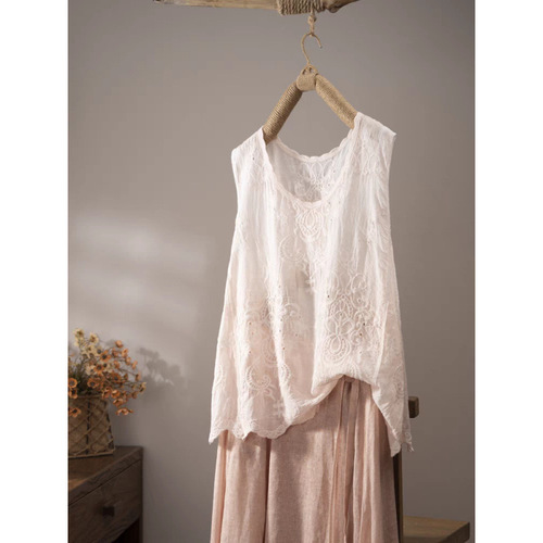 Vintage pure cotton embroidered loose vest for women—summer outerwear, retro colorful sleeveless top, Mori girl-style waistcoat.