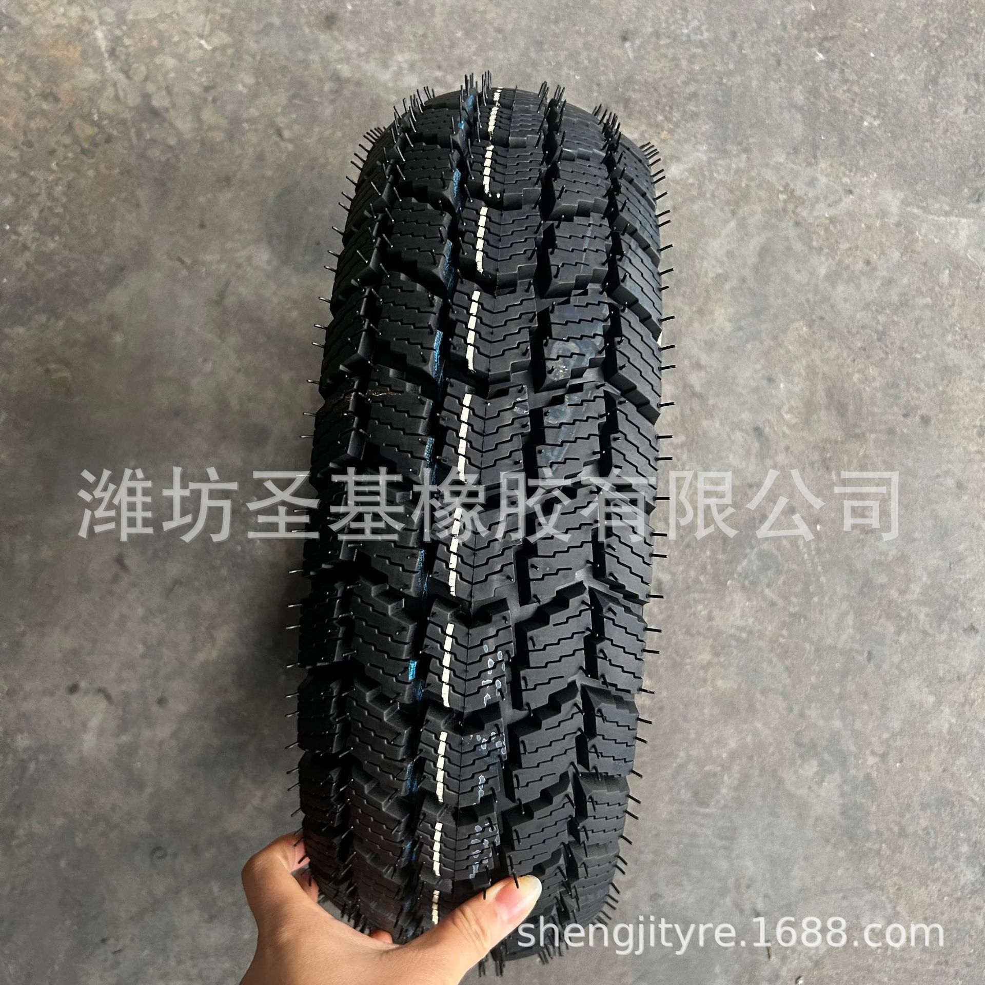 工厂批发销售摩托车胎真空胎 雪地胎防滑耐磨130/90-10